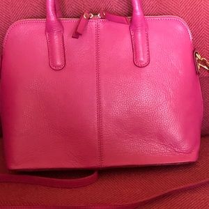 Fuchsia Primo Sacchi crossbody purse